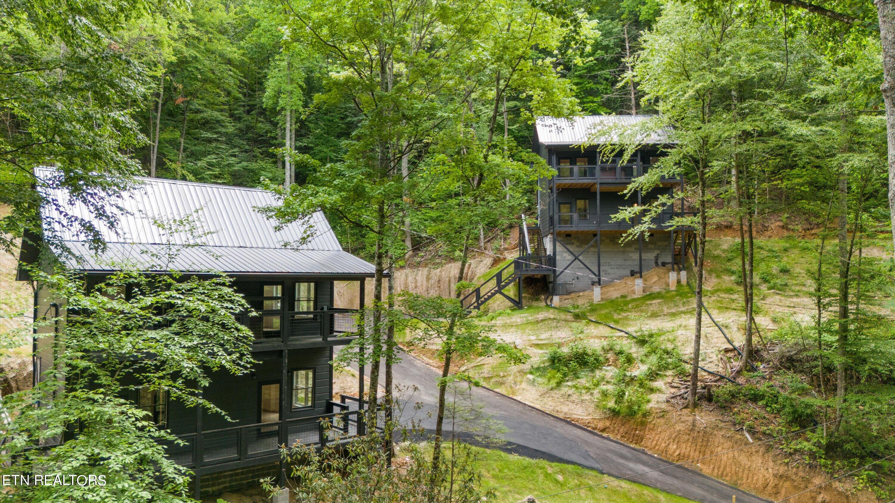 1906 Beach Front Drive Drive Sevierville TN 37876