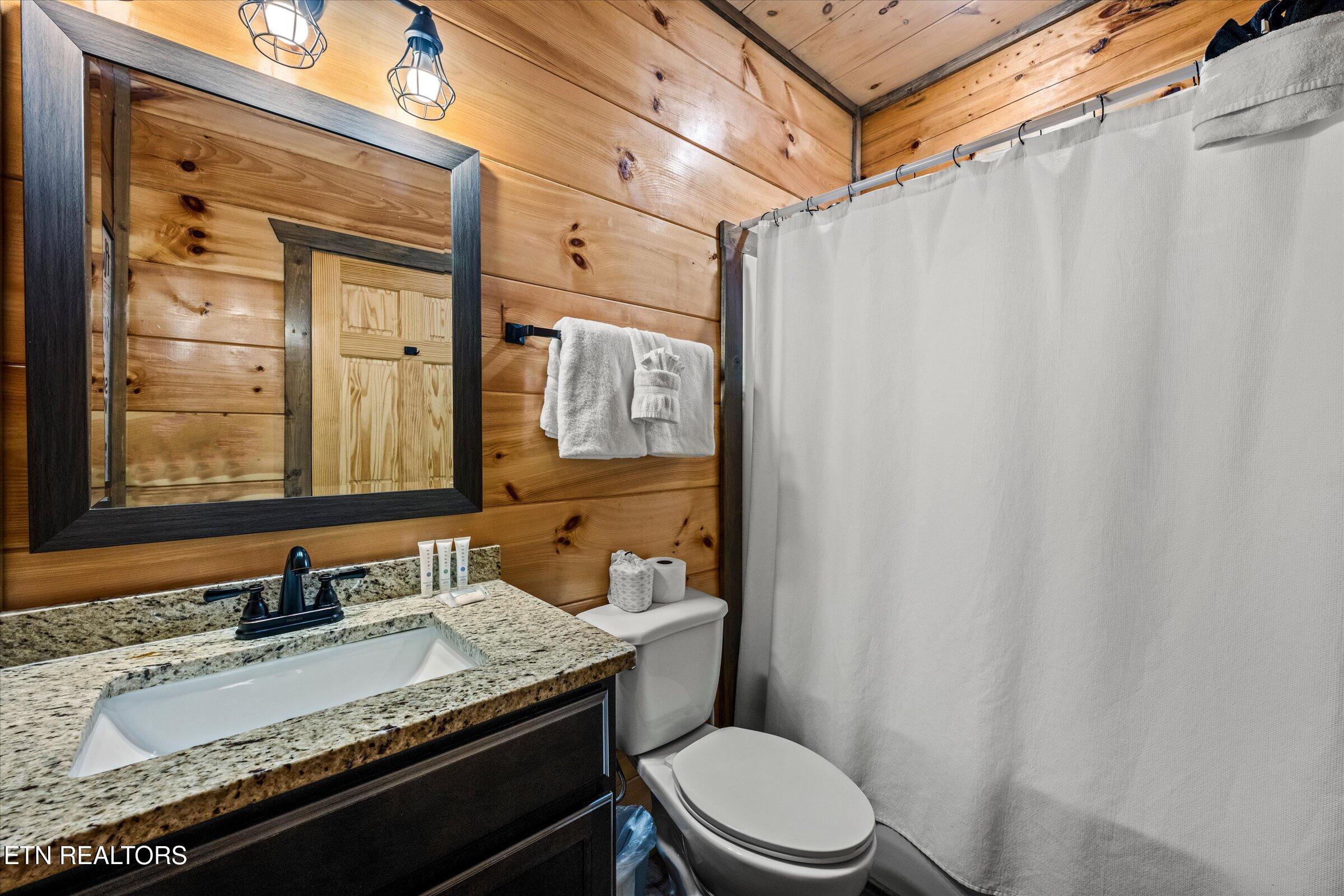 2243 Wingspan Drive Sevierville TN 37876