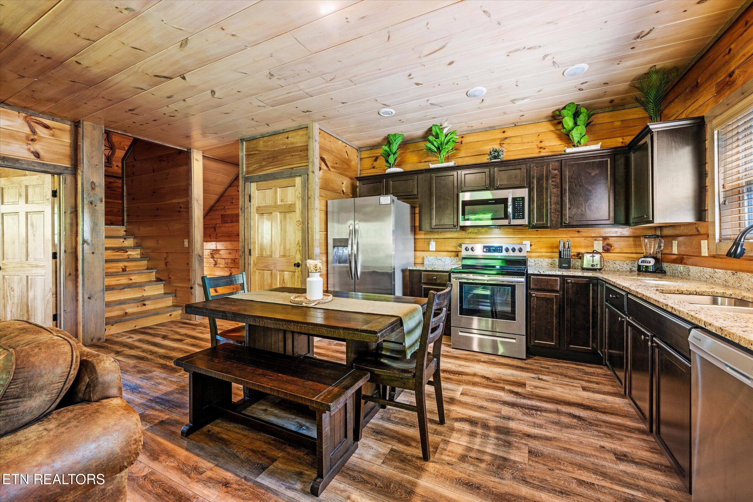2243 Wingspan Drive Sevierville TN 37876