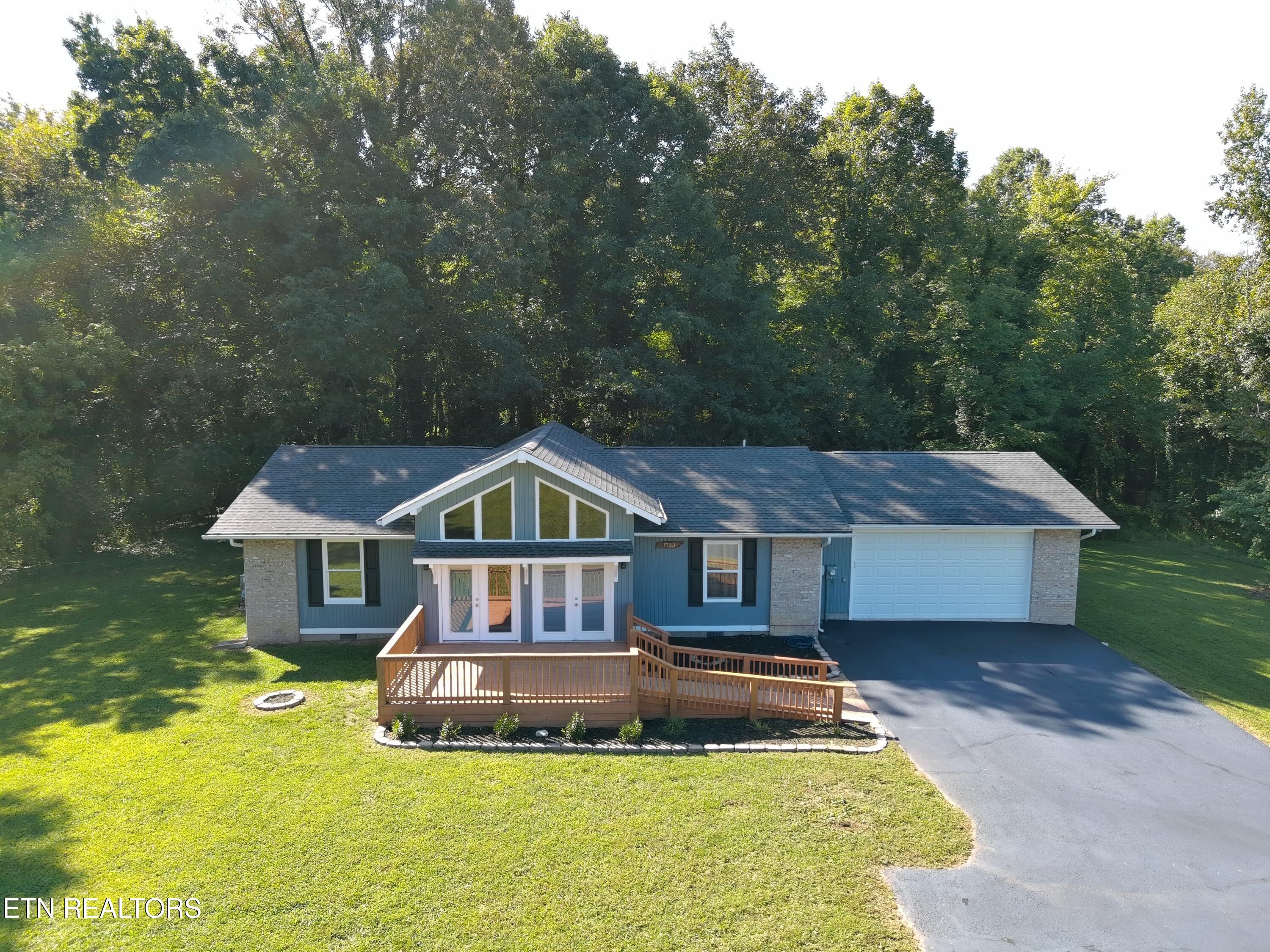 1723 Roane State Highway Harriman TN 37748