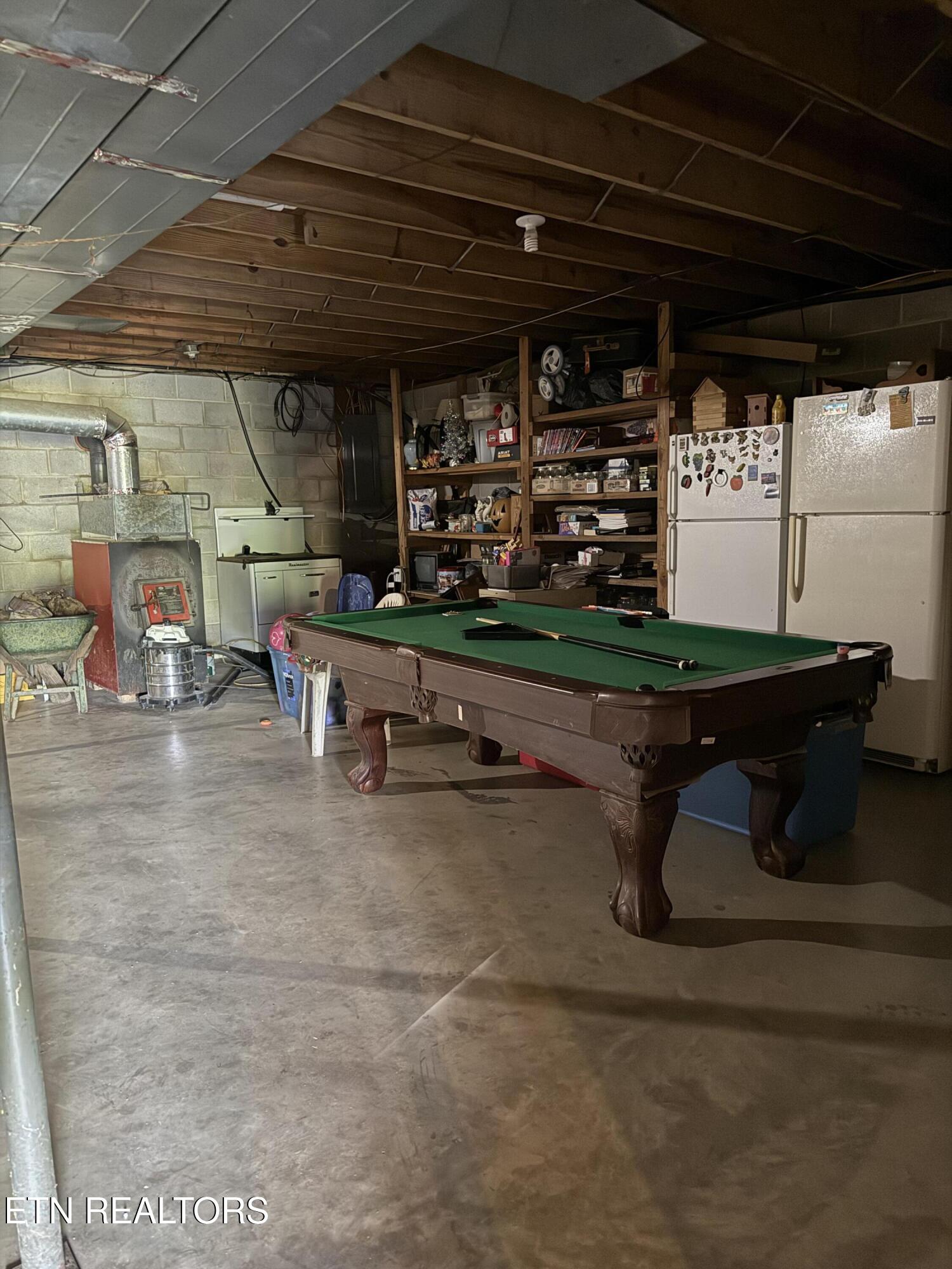 1976 Smoky Creek Road Huntsville TN 37756