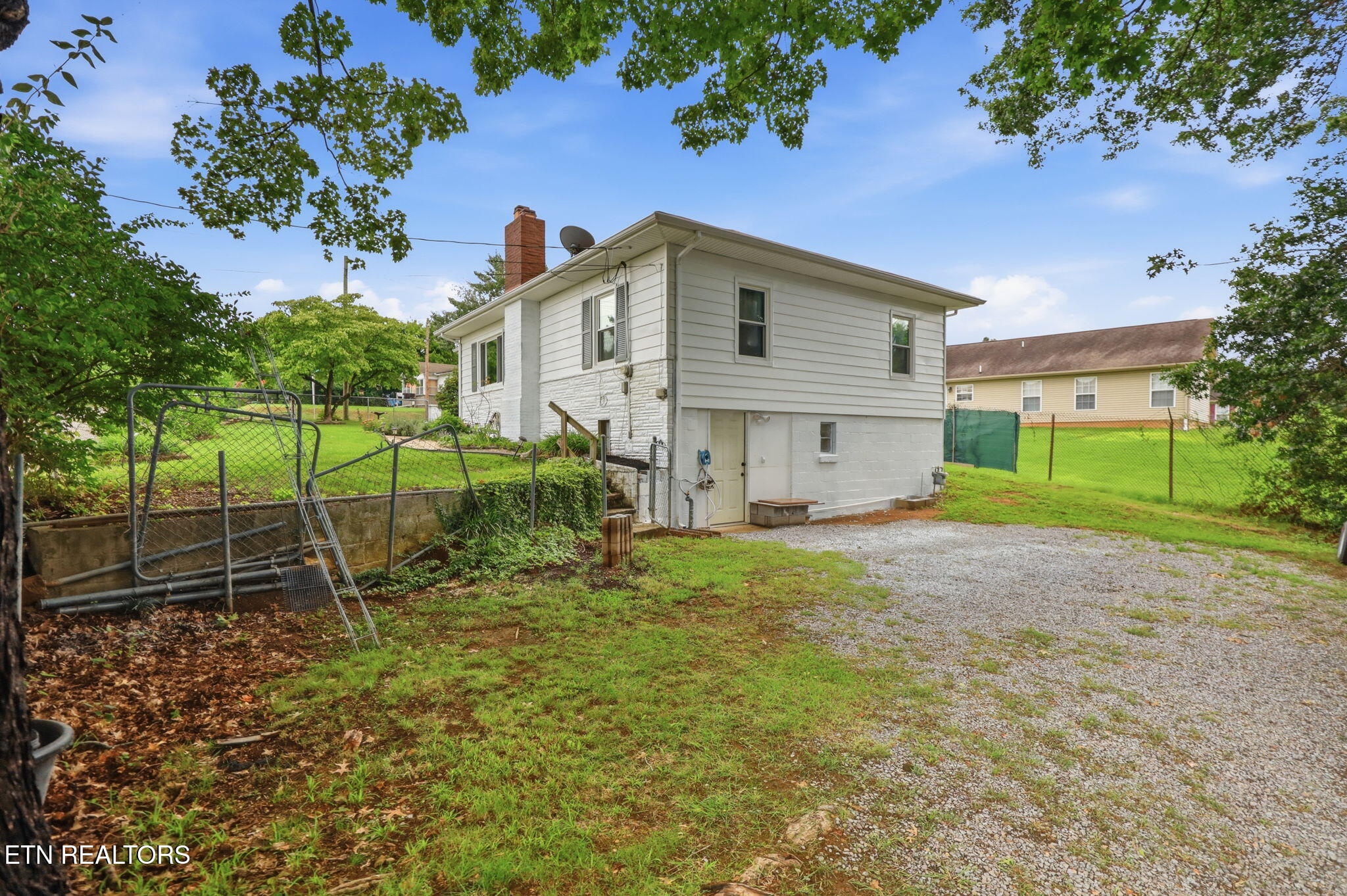 1717 Jefferson Avenue Maryville TN 37804