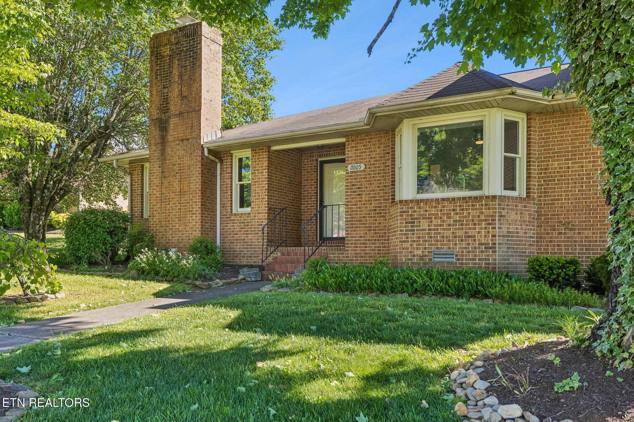 7005 Hunters Trail Knoxville TN 37921