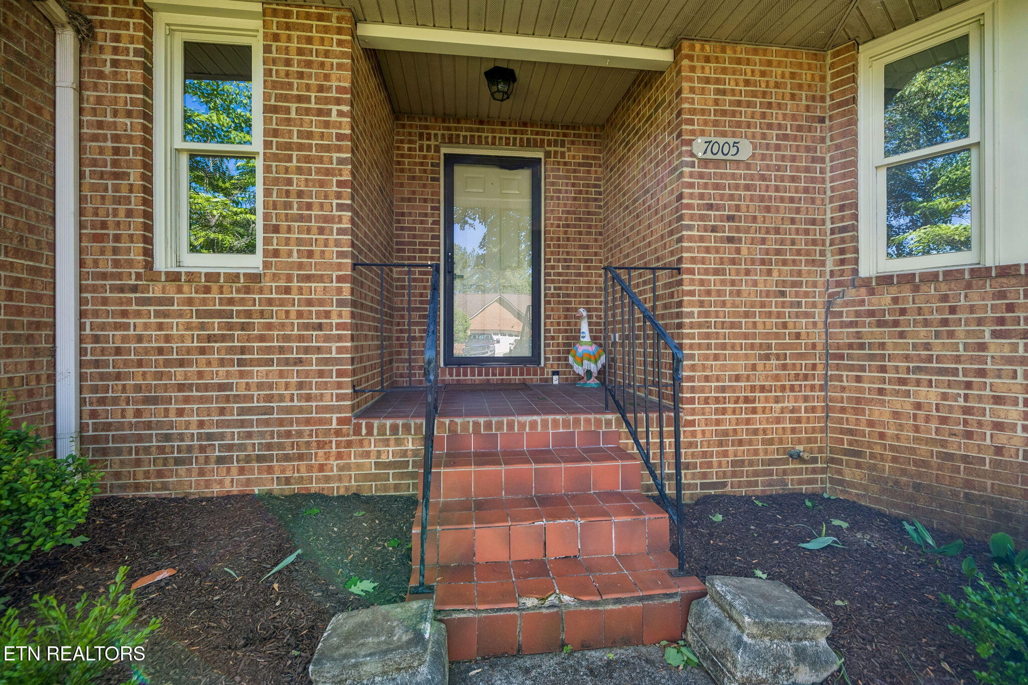 7005 Hunters Trail Knoxville TN 37921