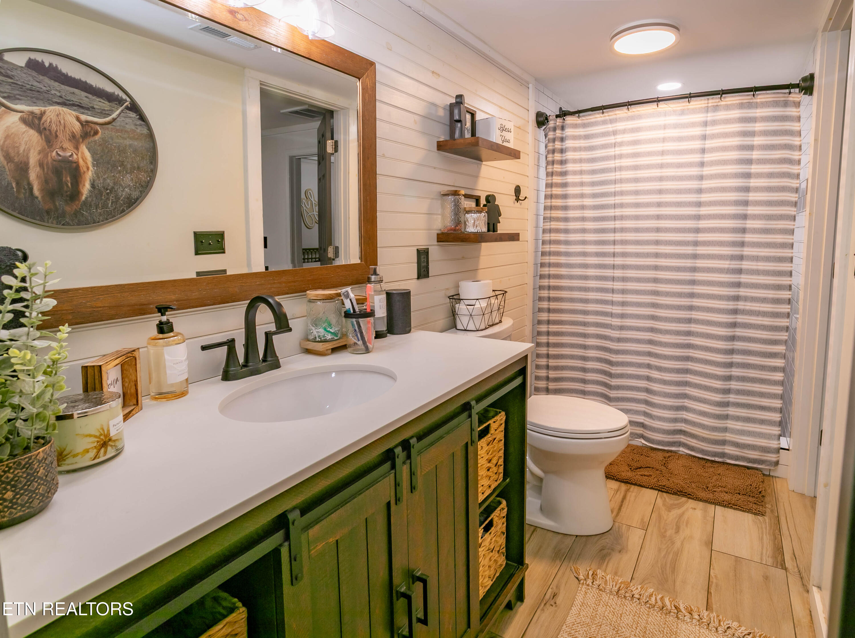 3650 Four Seasons Lane Sevierville TN 37862