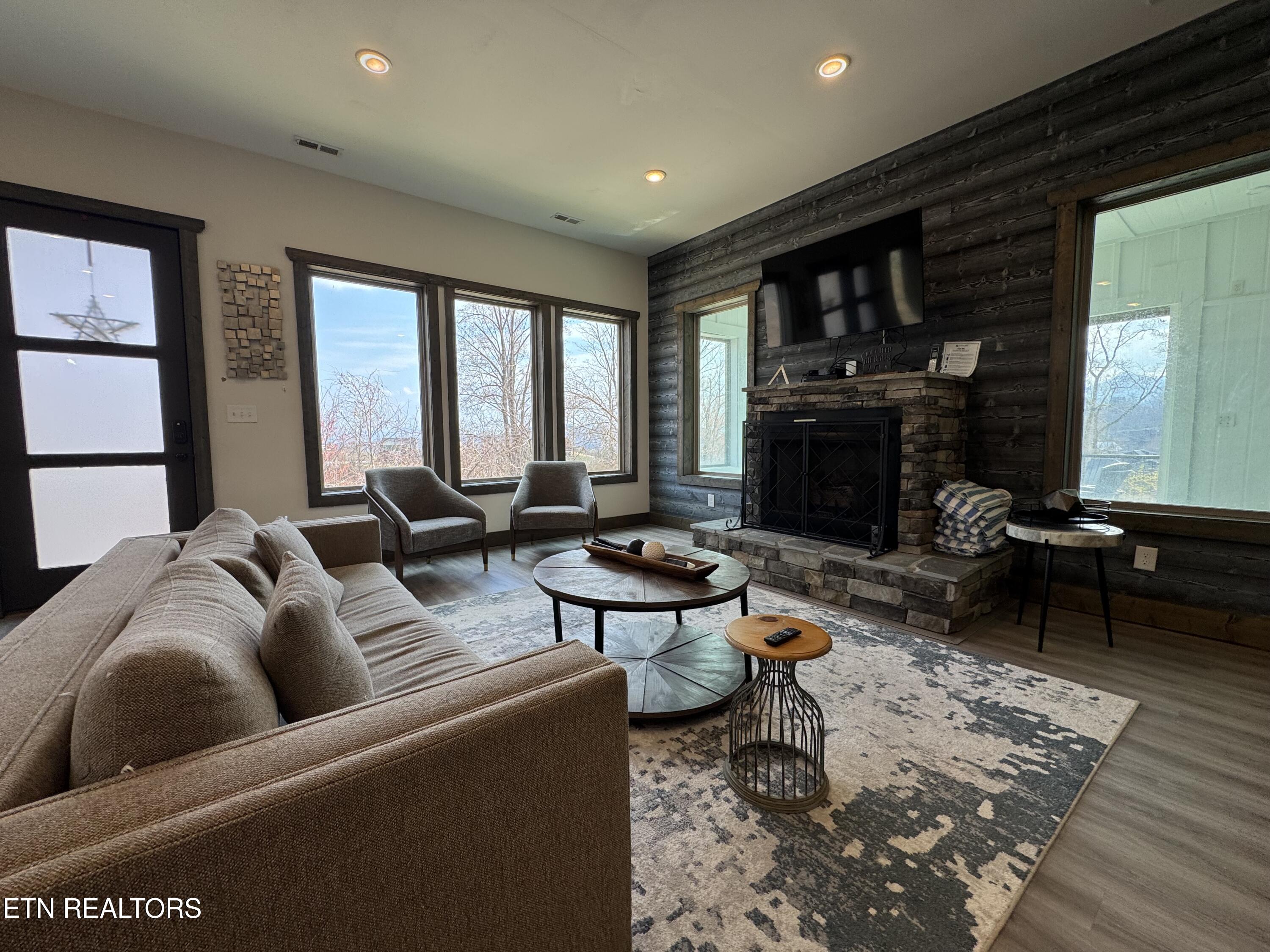 869 Chestnut Drive Gatlinburg TN 37738