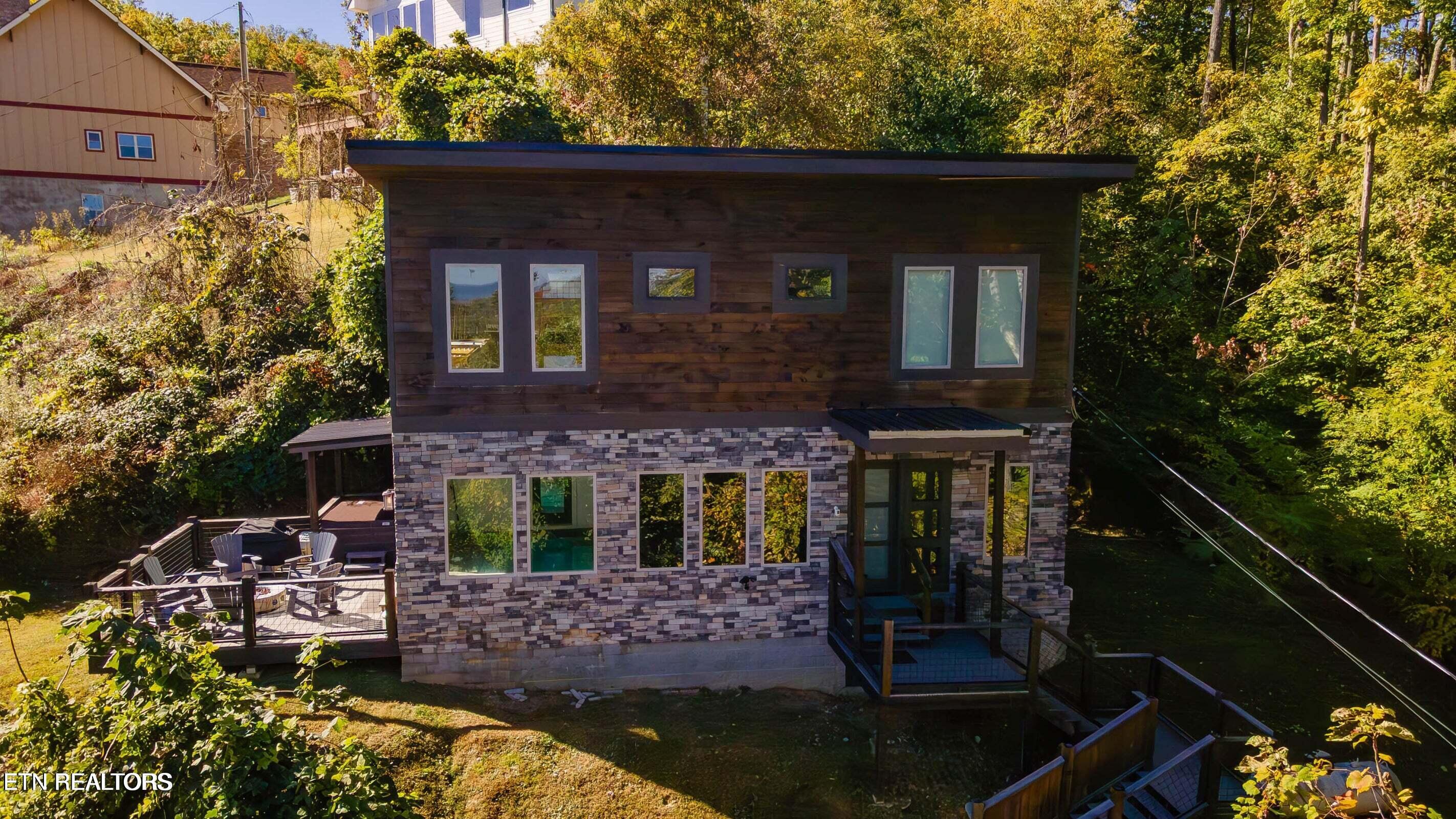 869 Chestnut Drive Gatlinburg TN 37738