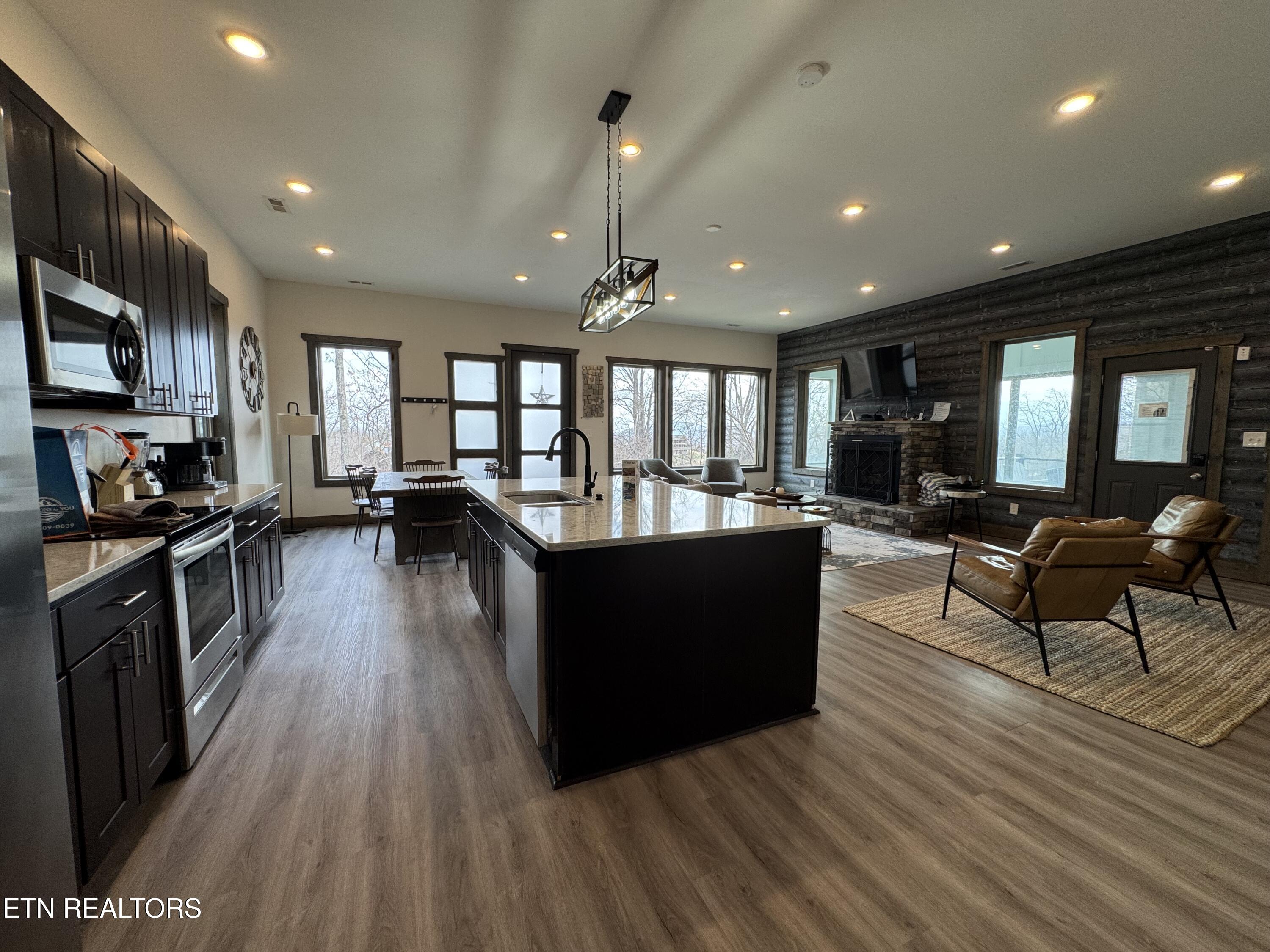 869 Chestnut Drive Gatlinburg TN 37738