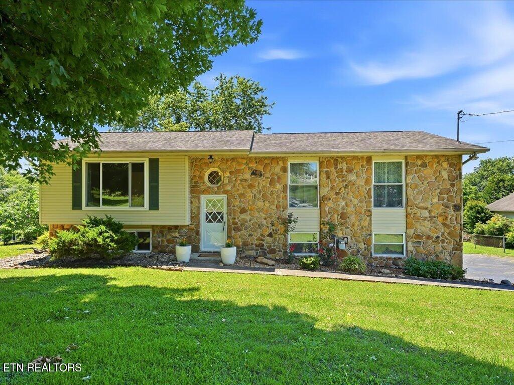 751 Crestview Circle Lenoir City TN 37772