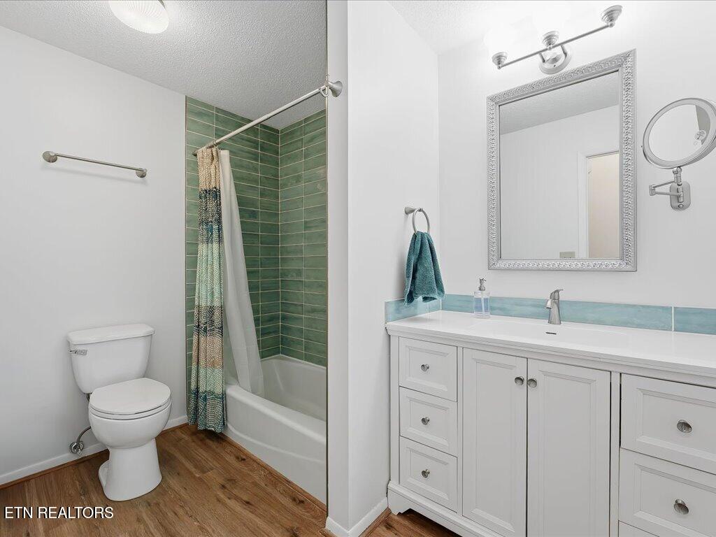 751 Crestview Circle Lenoir City TN 37772