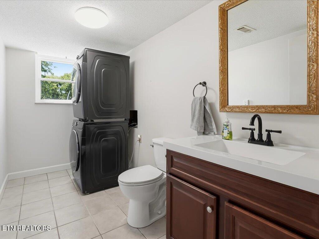 751 Crestview Circle Lenoir City TN 37772