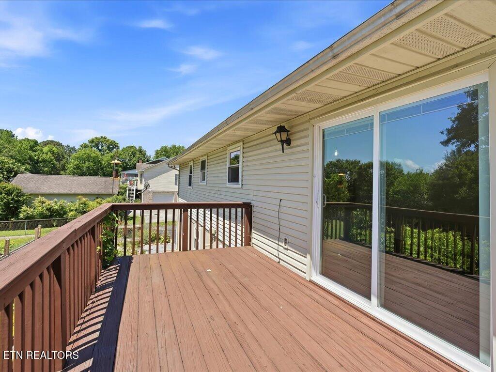 751 Crestview Circle Lenoir City TN 37772