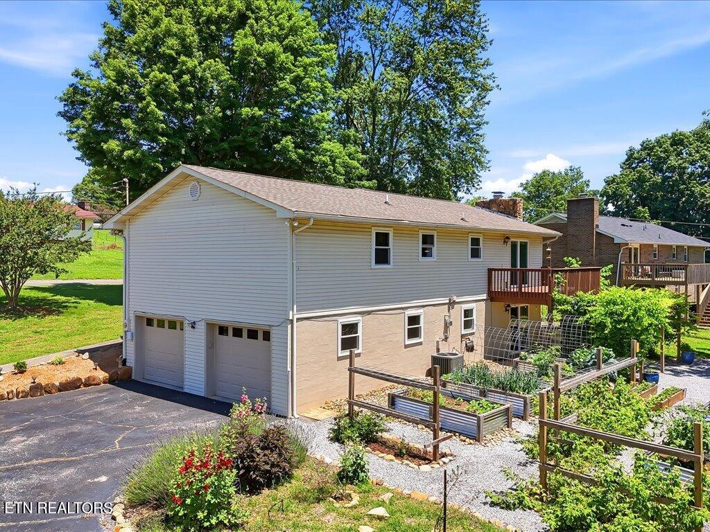 751 Crestview Circle Lenoir City TN 37772