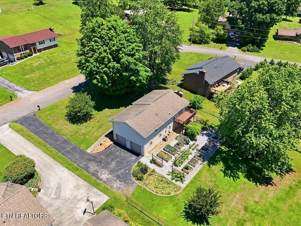751 Crestview Circle Lenoir City TN 37772