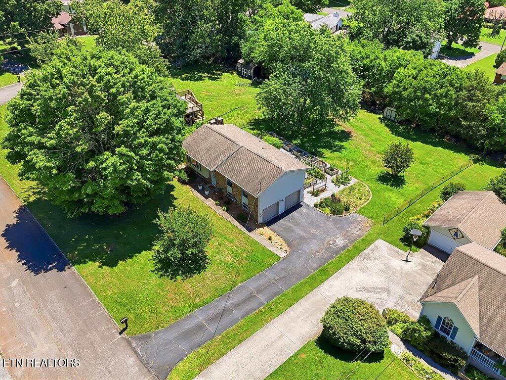 751 Crestview Circle Lenoir City TN 37772