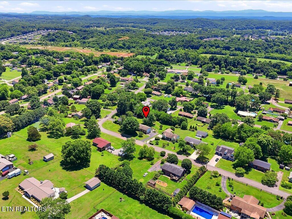 751 Crestview Circle Lenoir City TN 37772