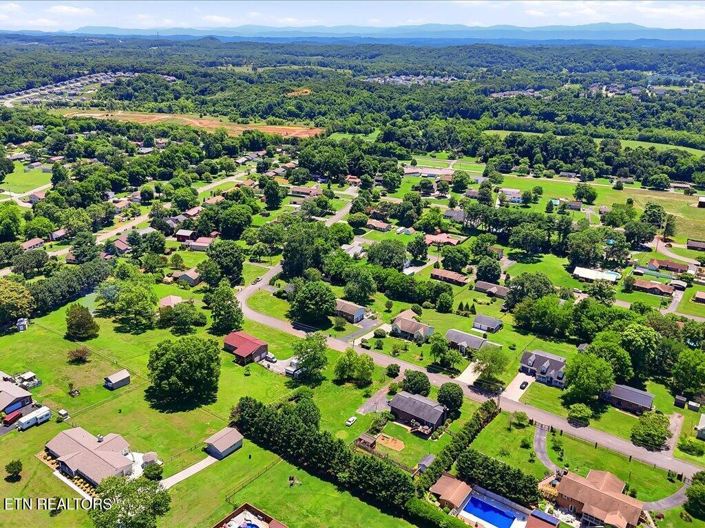 751 Crestview Circle Lenoir City TN 37772