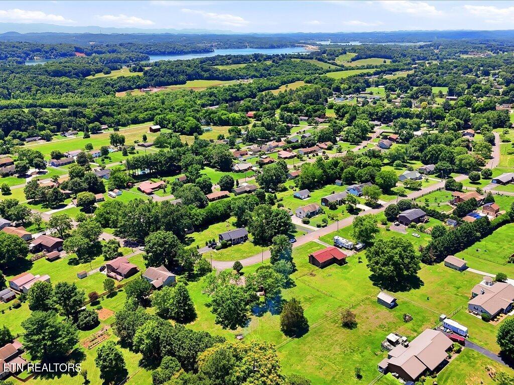 751 Crestview Circle Lenoir City TN 37772