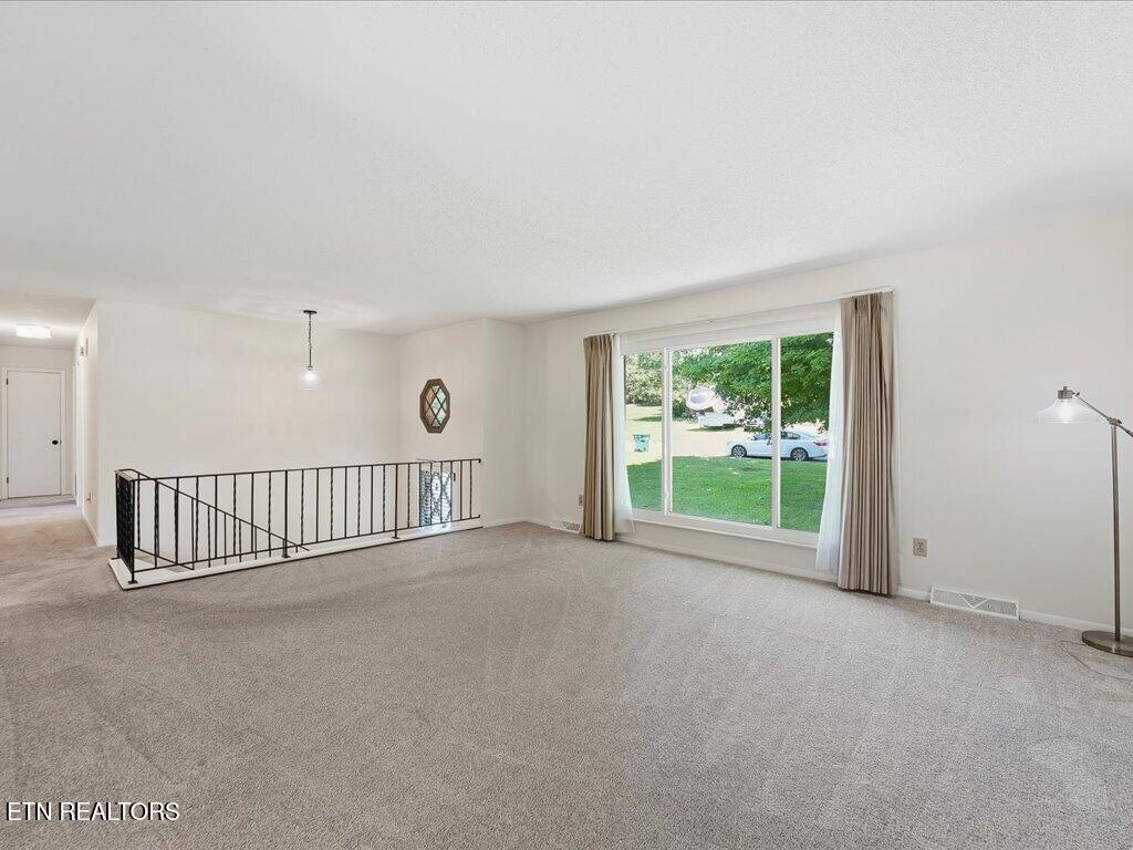 751 Crestview Circle Lenoir City TN 37772