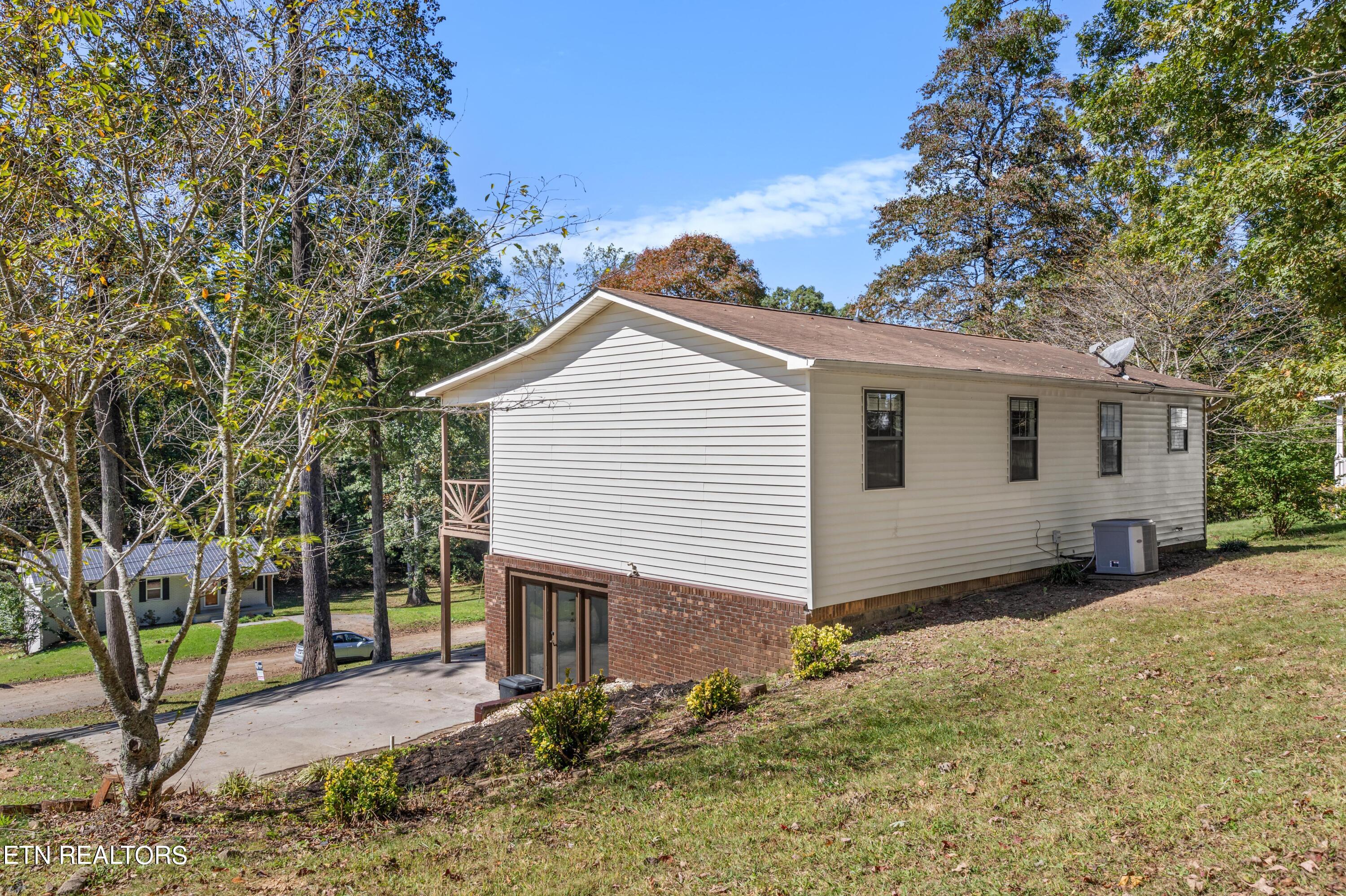 485 Norris Drive Tazewell TN 37879