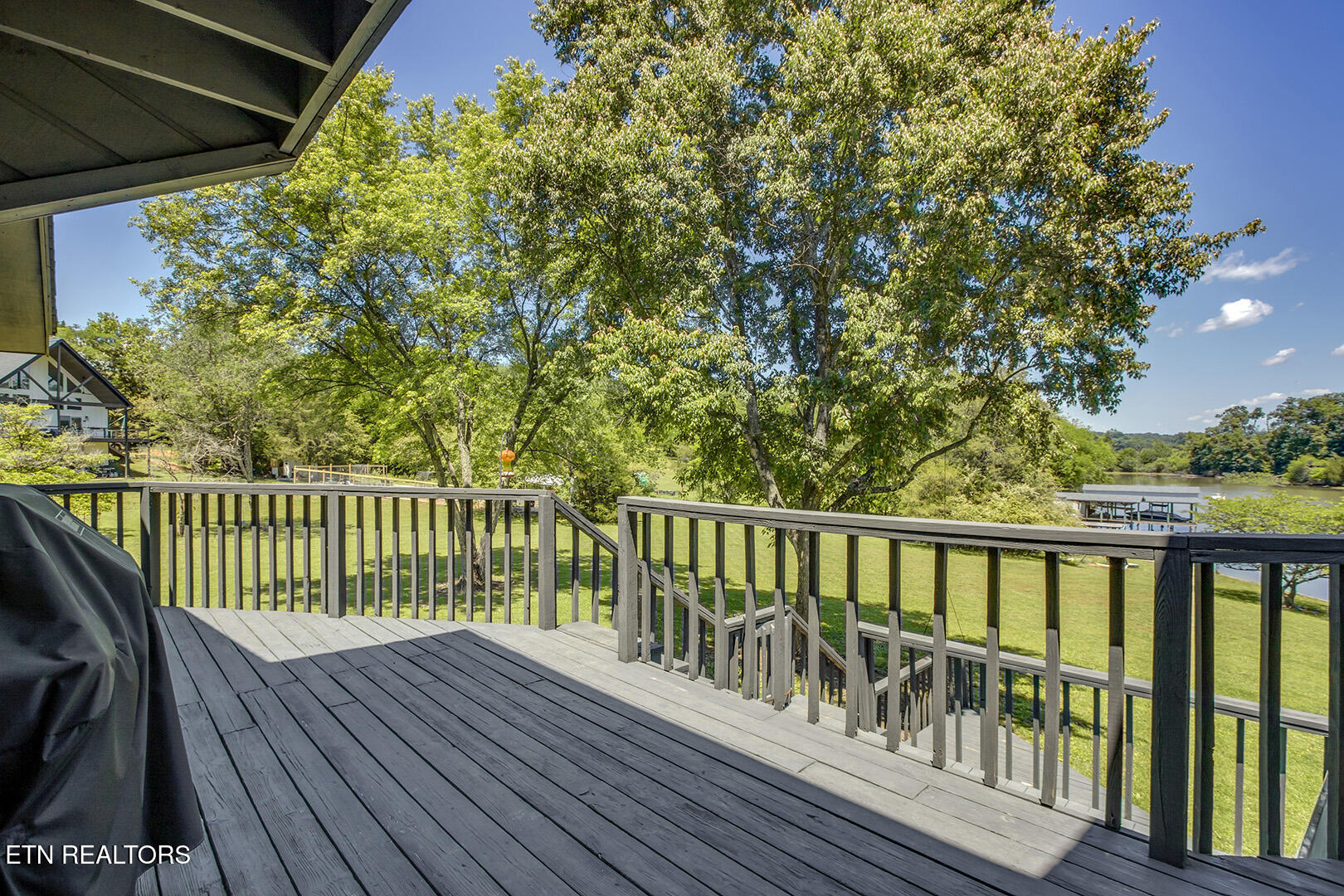 2092 Lakewood Drive Loudon TN 37774
