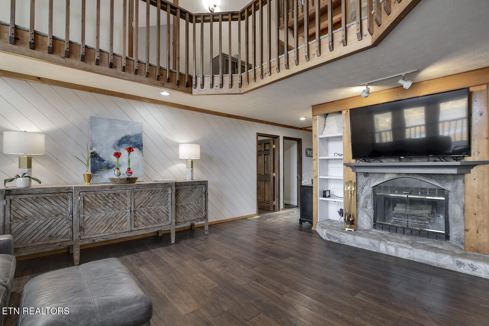 2092 Lakewood Drive Loudon TN 37774