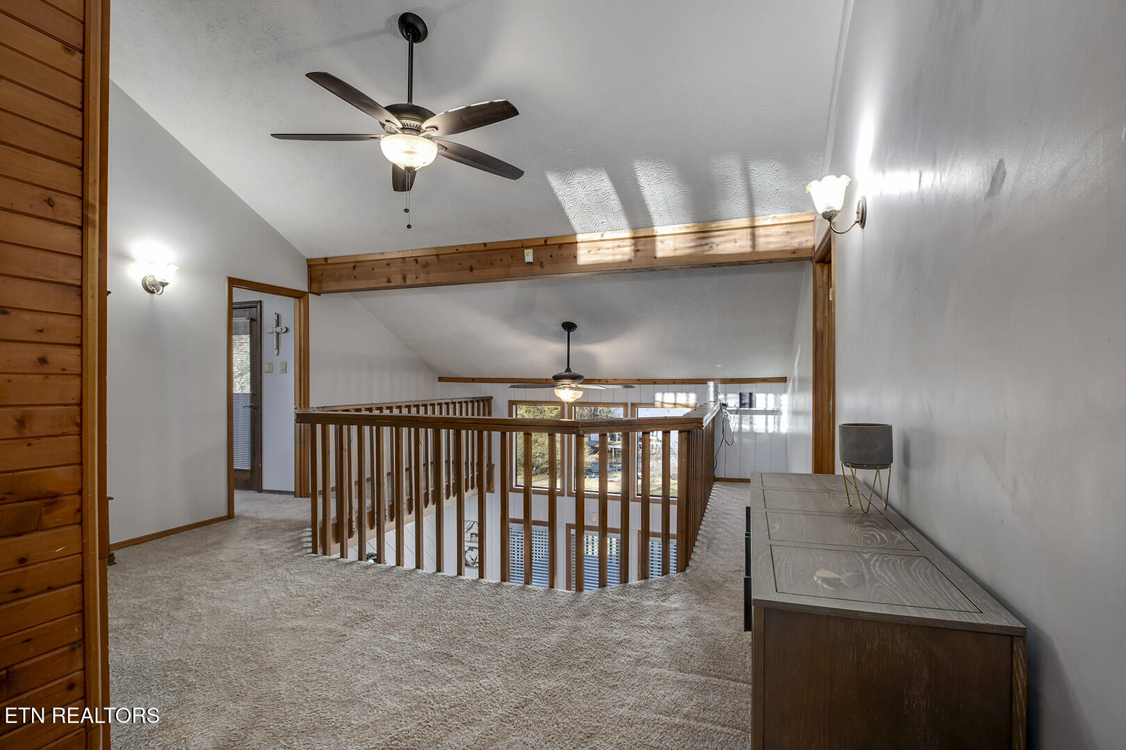 2092 Lakewood Drive Loudon TN 37774
