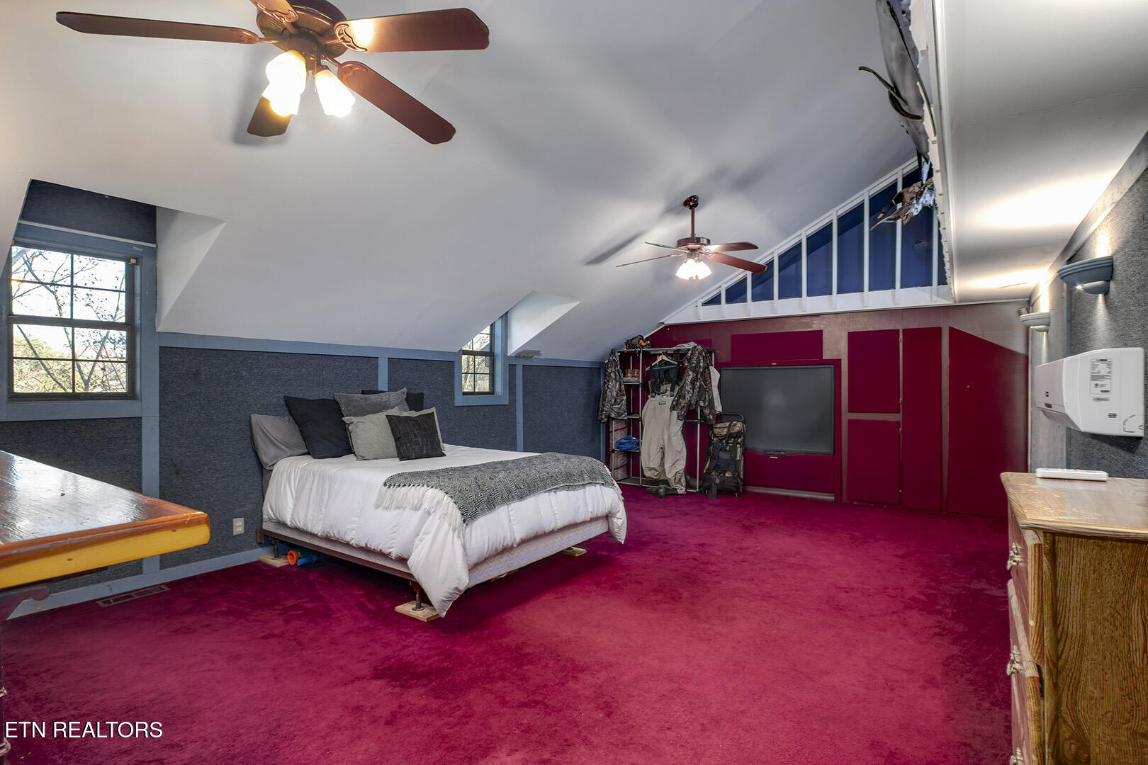 2092 Lakewood Drive Loudon TN 37774