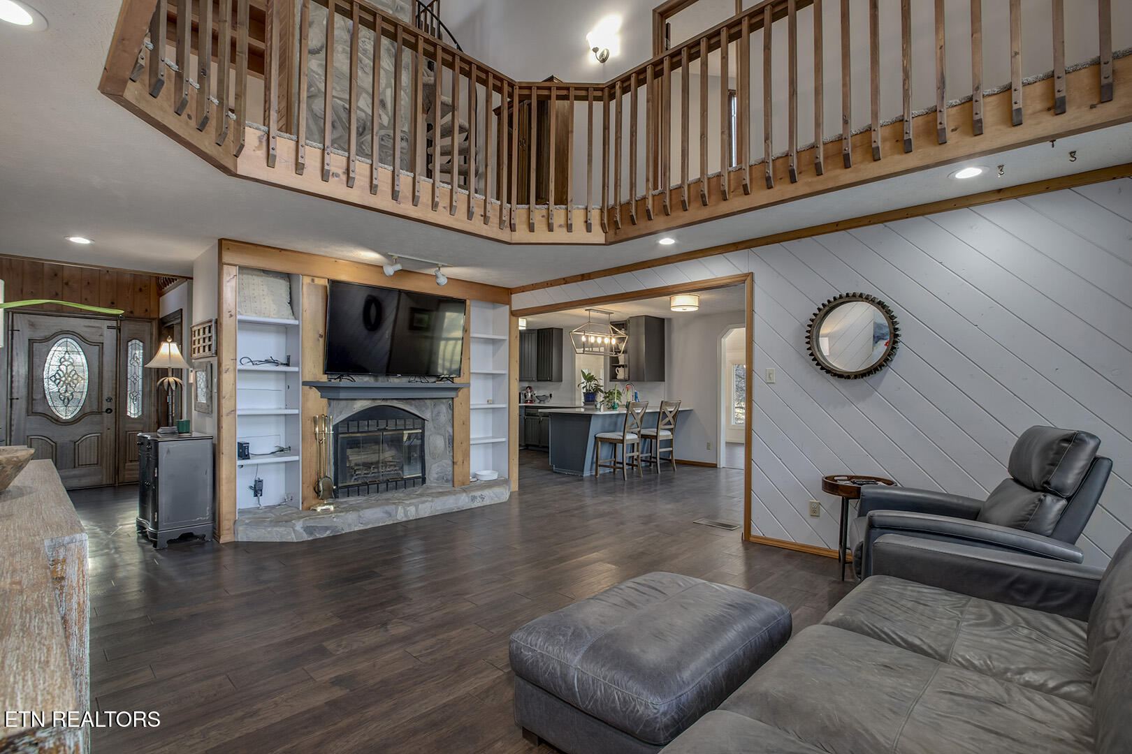 2092 Lakewood Drive Loudon TN 37774