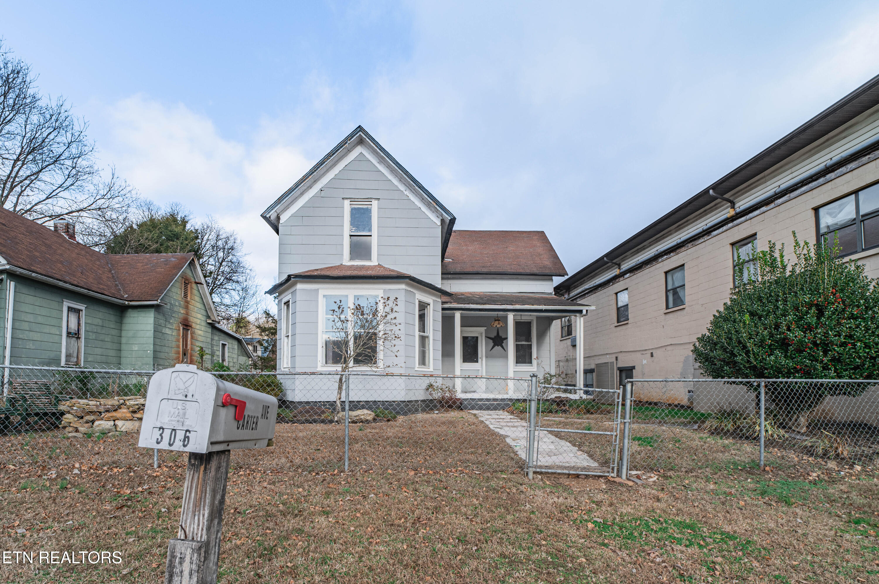 306 Carter Avenue Harriman TN 37748