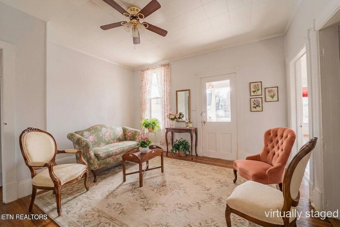 306 Carter Avenue Harriman TN 37748