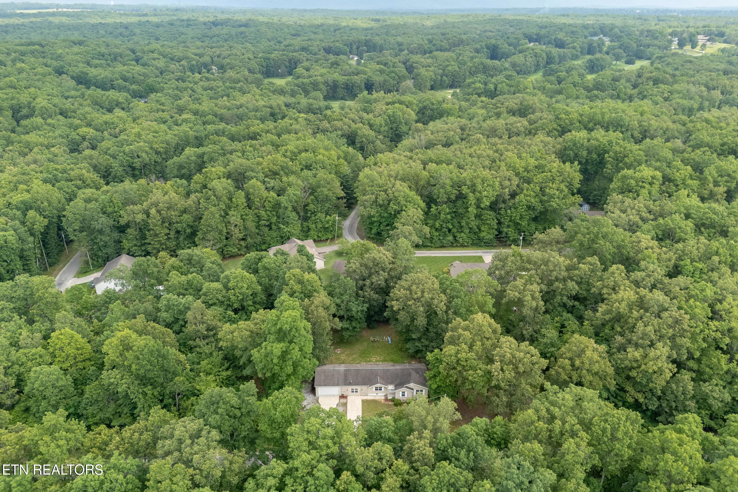 4038 Desoto Drive Crossville TN 38572