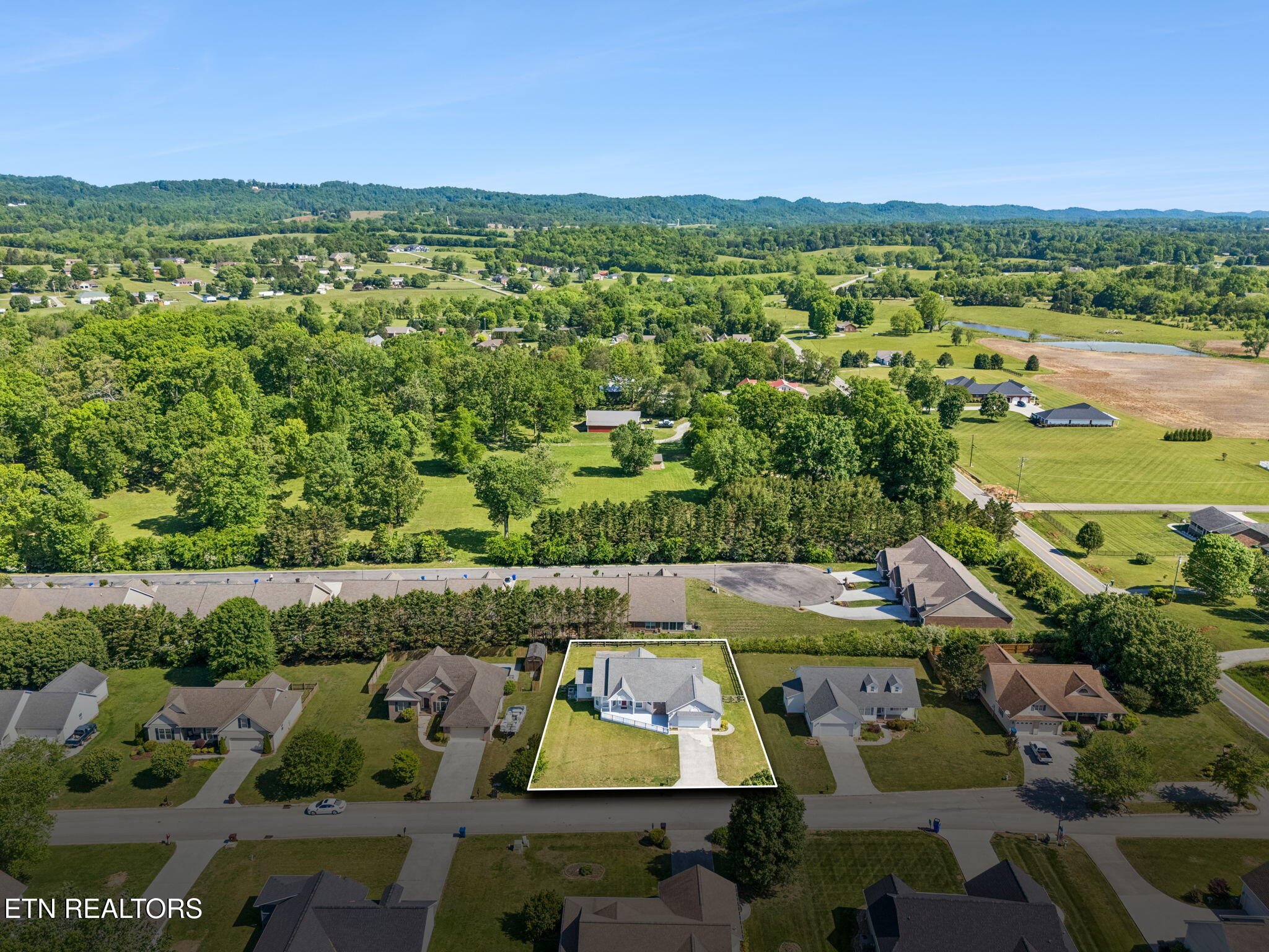 110 Wind Chase Drive Madisonville TN 37354