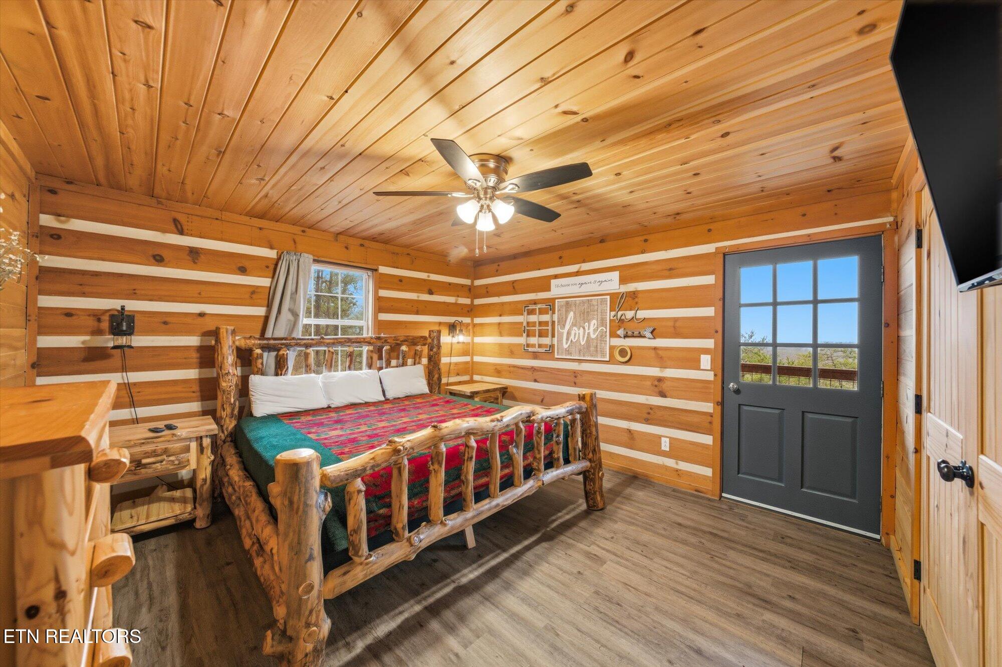 2037 Mccarter Drive Sevierville TN 37862