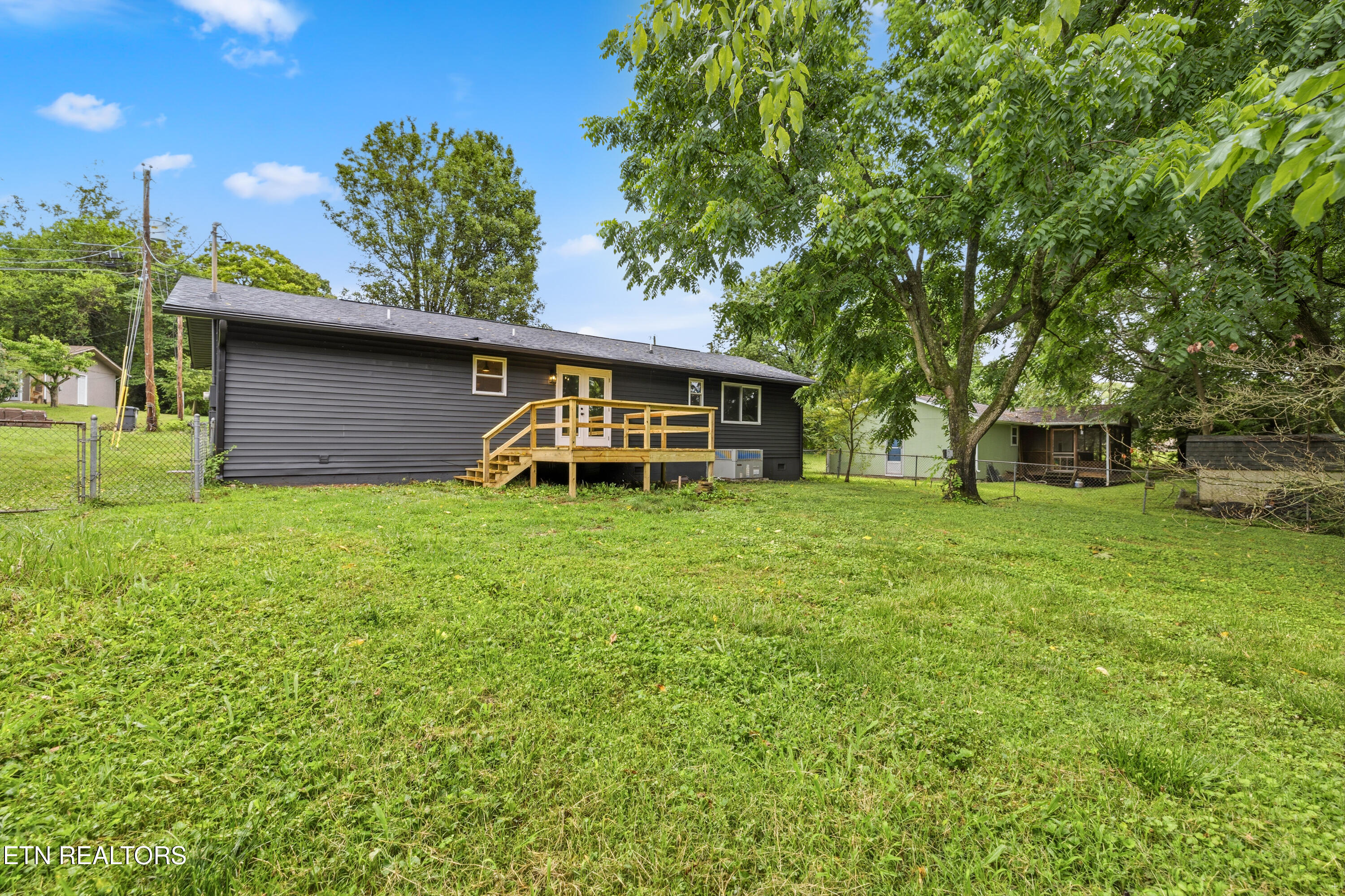 1715 Ambling Lane Knoxville TN 37912