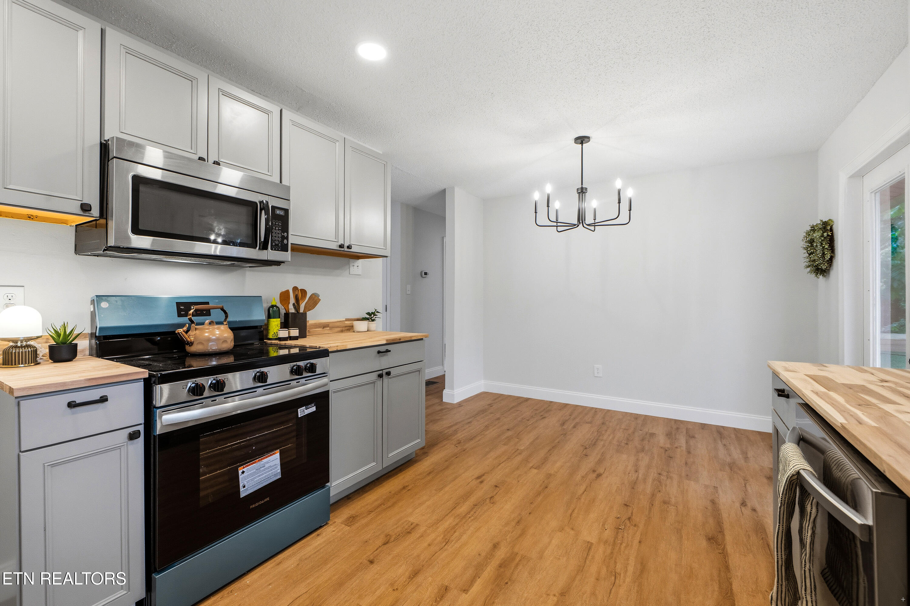 1715 Ambling Lane Knoxville TN 37912
