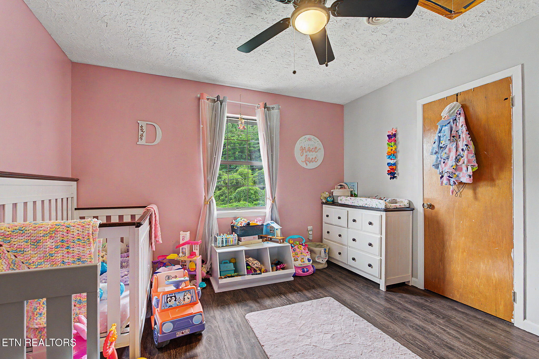 524 Pine Mountain Road Pigeon Forge TN 37863