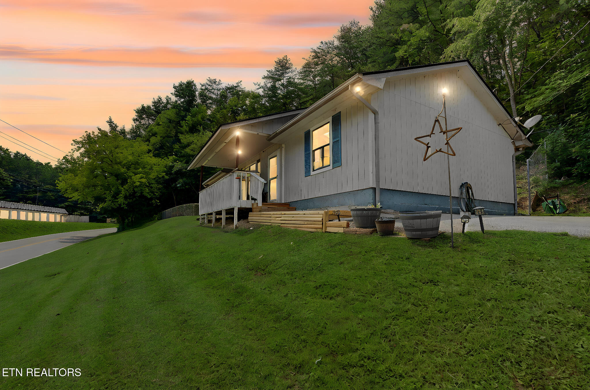524 Pine Mountain Road Pigeon Forge TN 37863