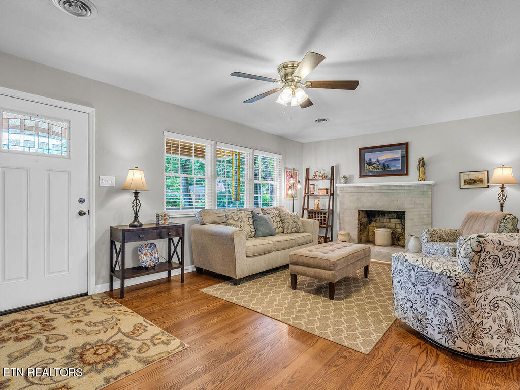 5728 Oak Road Knoxville TN 37918