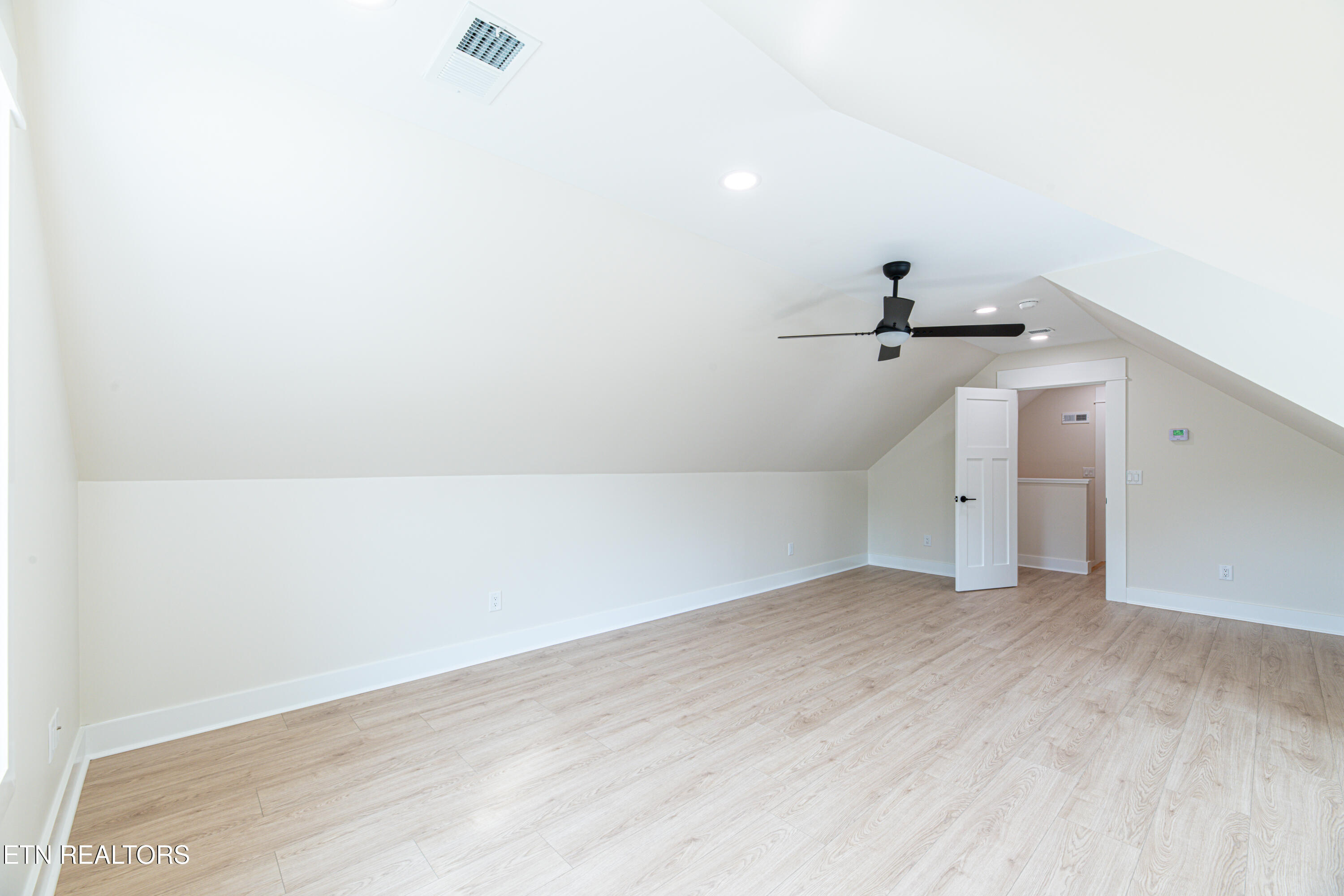 144 Cheeyo Way Loudon TN 37774