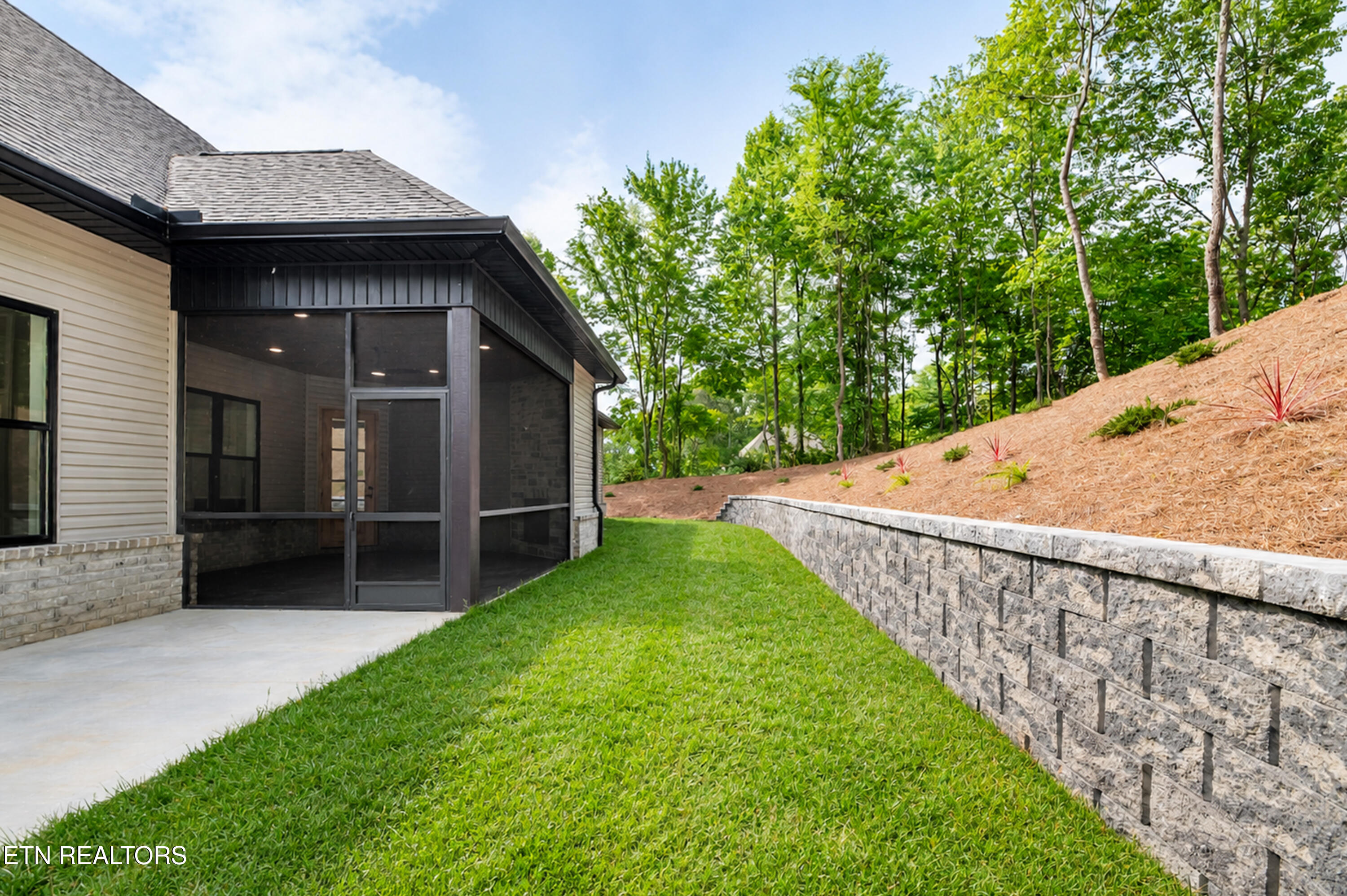 144 Cheeyo Way Loudon TN 37774