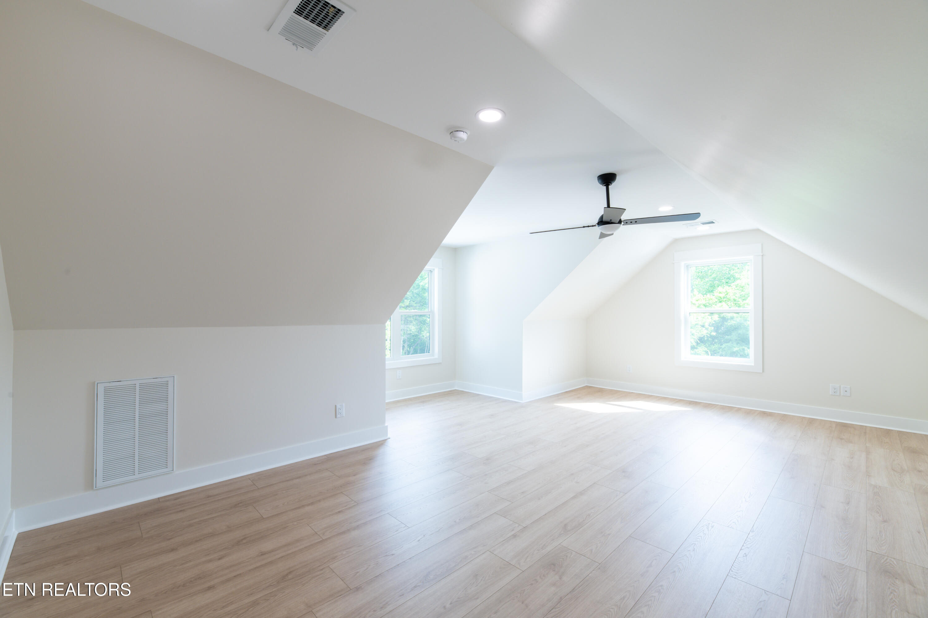 144 Cheeyo Way Loudon TN 37774