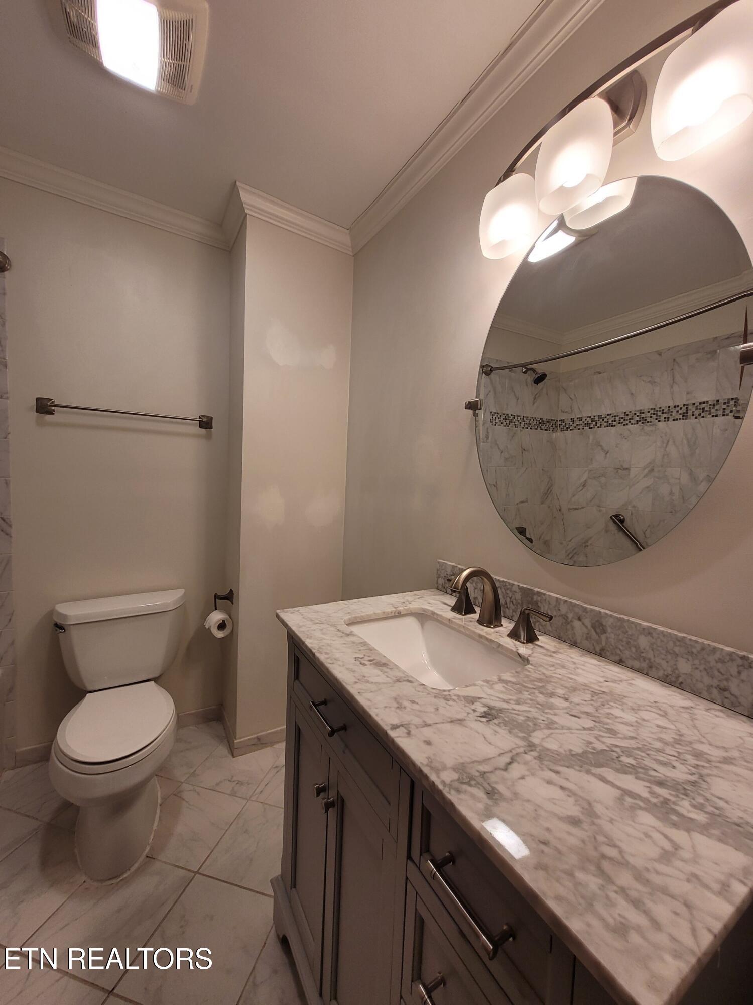 18 Moore Lane Oak Ridge TN 37830