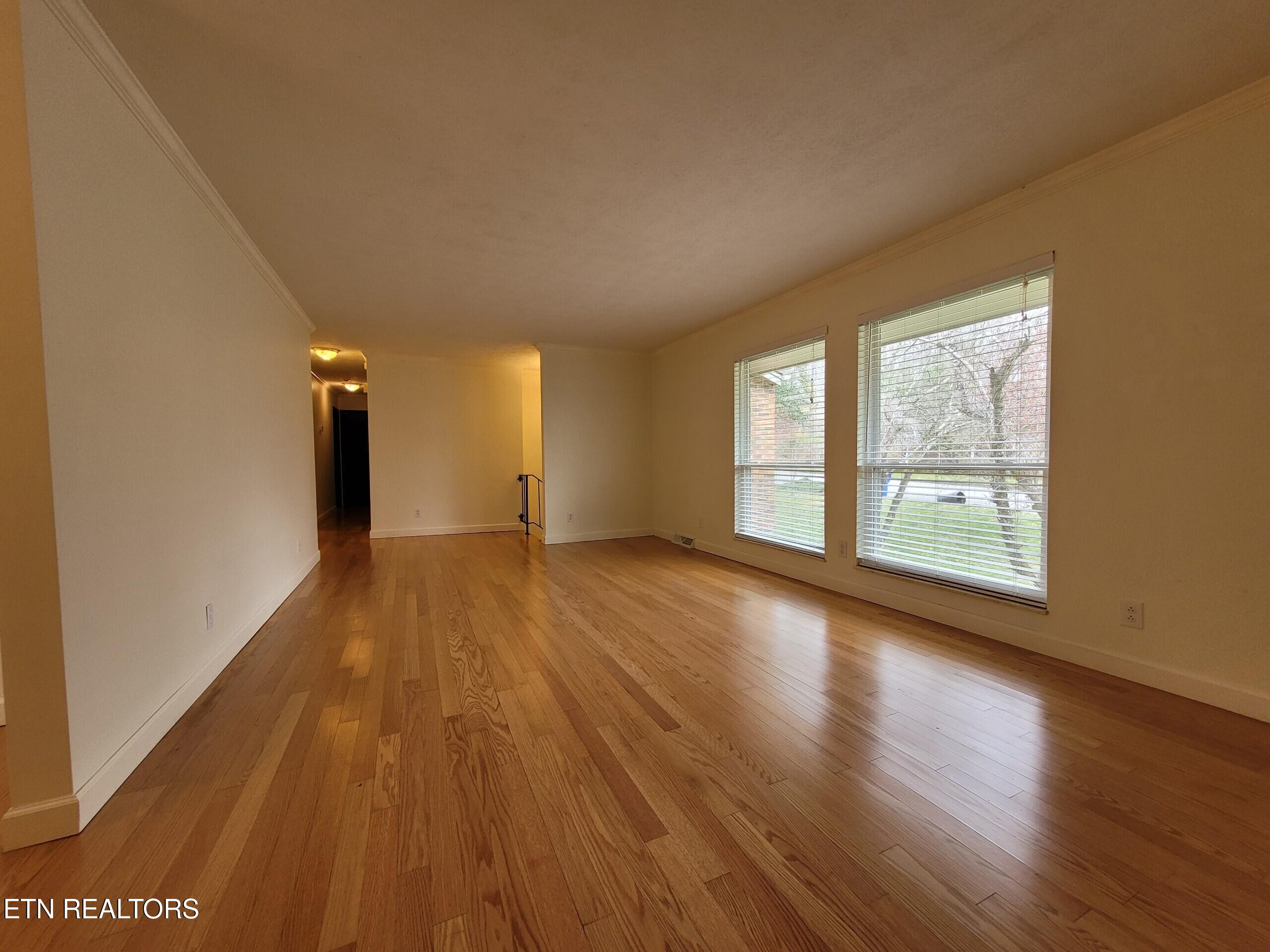 18 Moore Lane Oak Ridge TN 37830