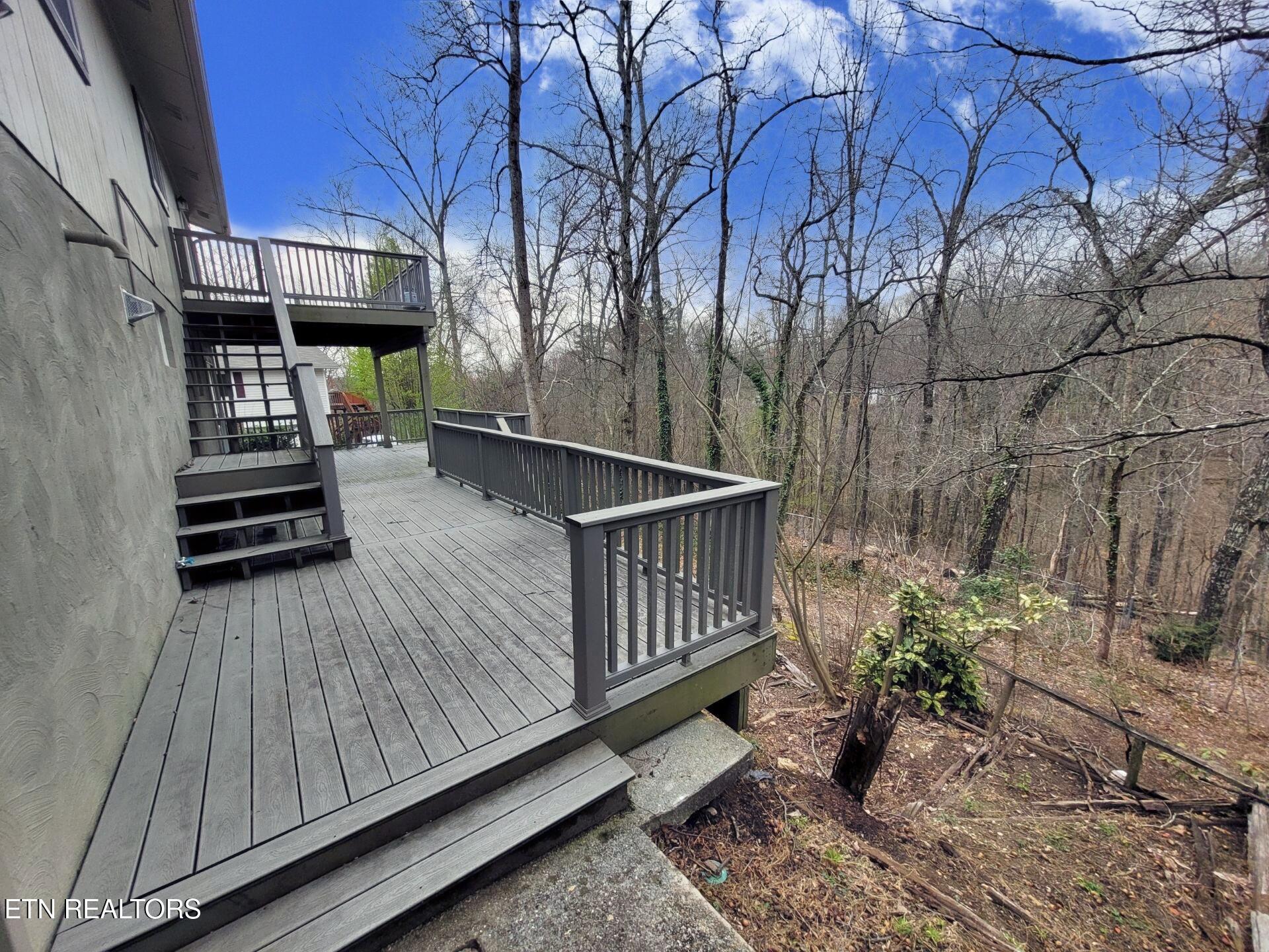 18 Moore Lane Oak Ridge TN 37830