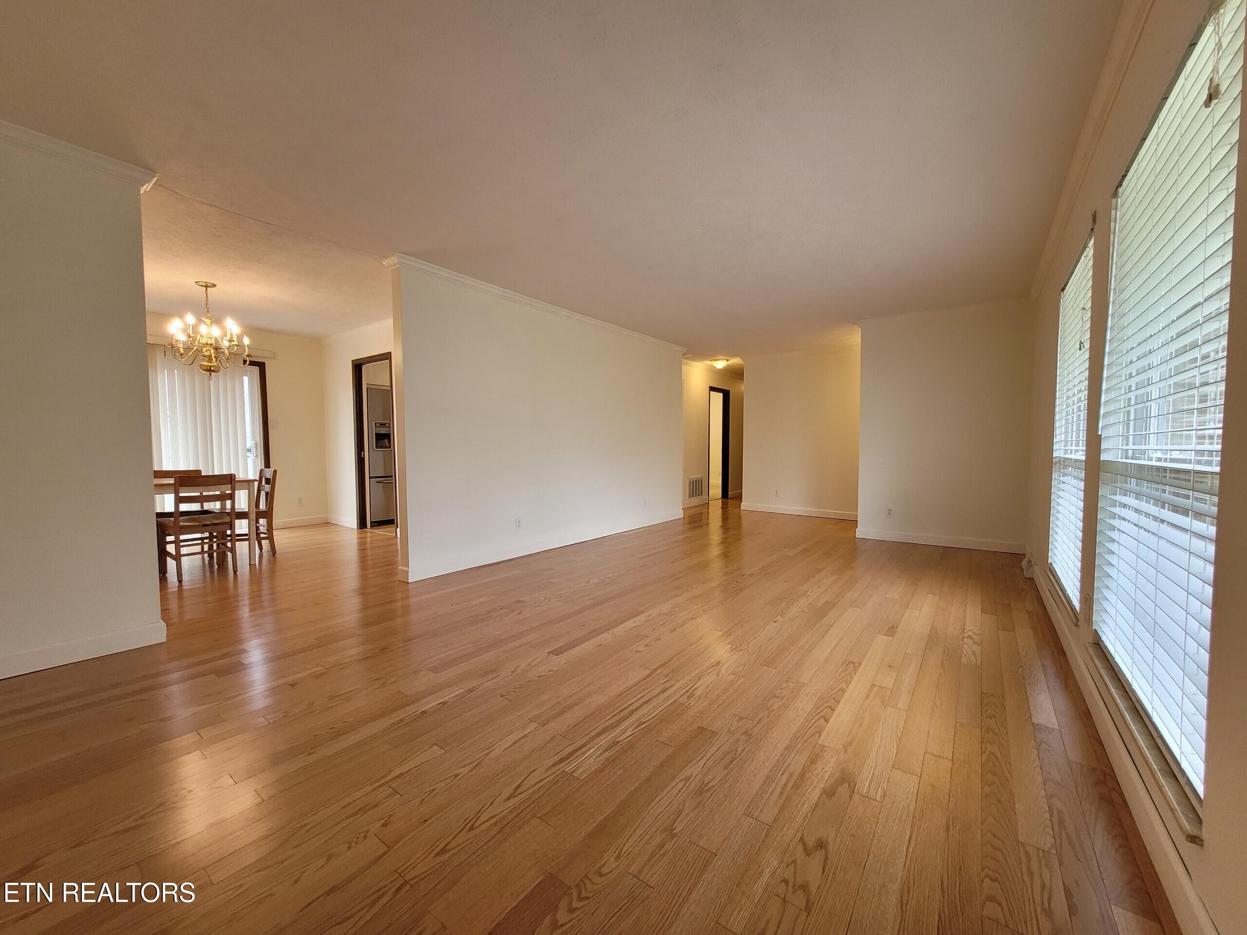 18 Moore Lane Oak Ridge TN 37830