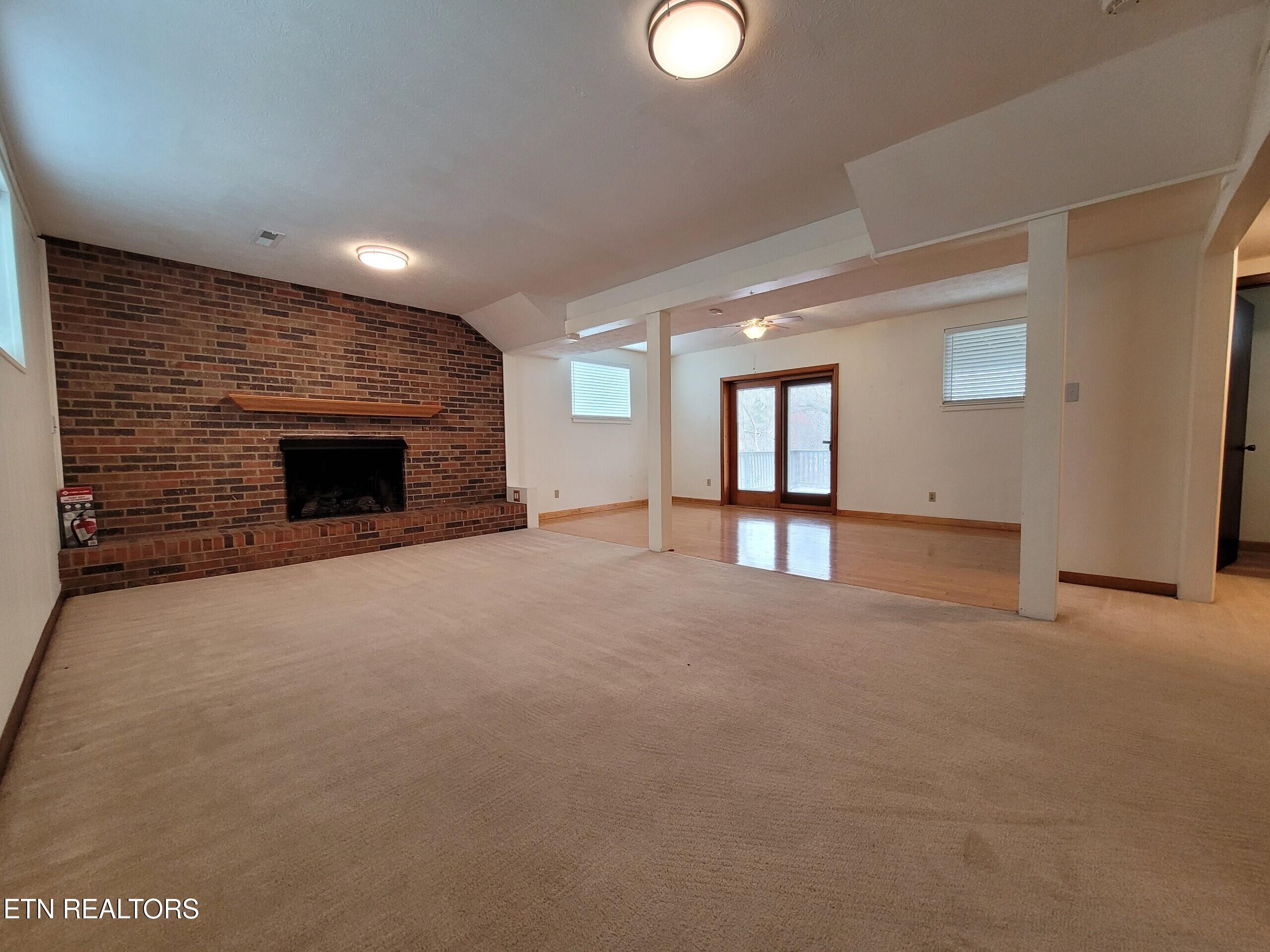 18 Moore Lane Oak Ridge TN 37830