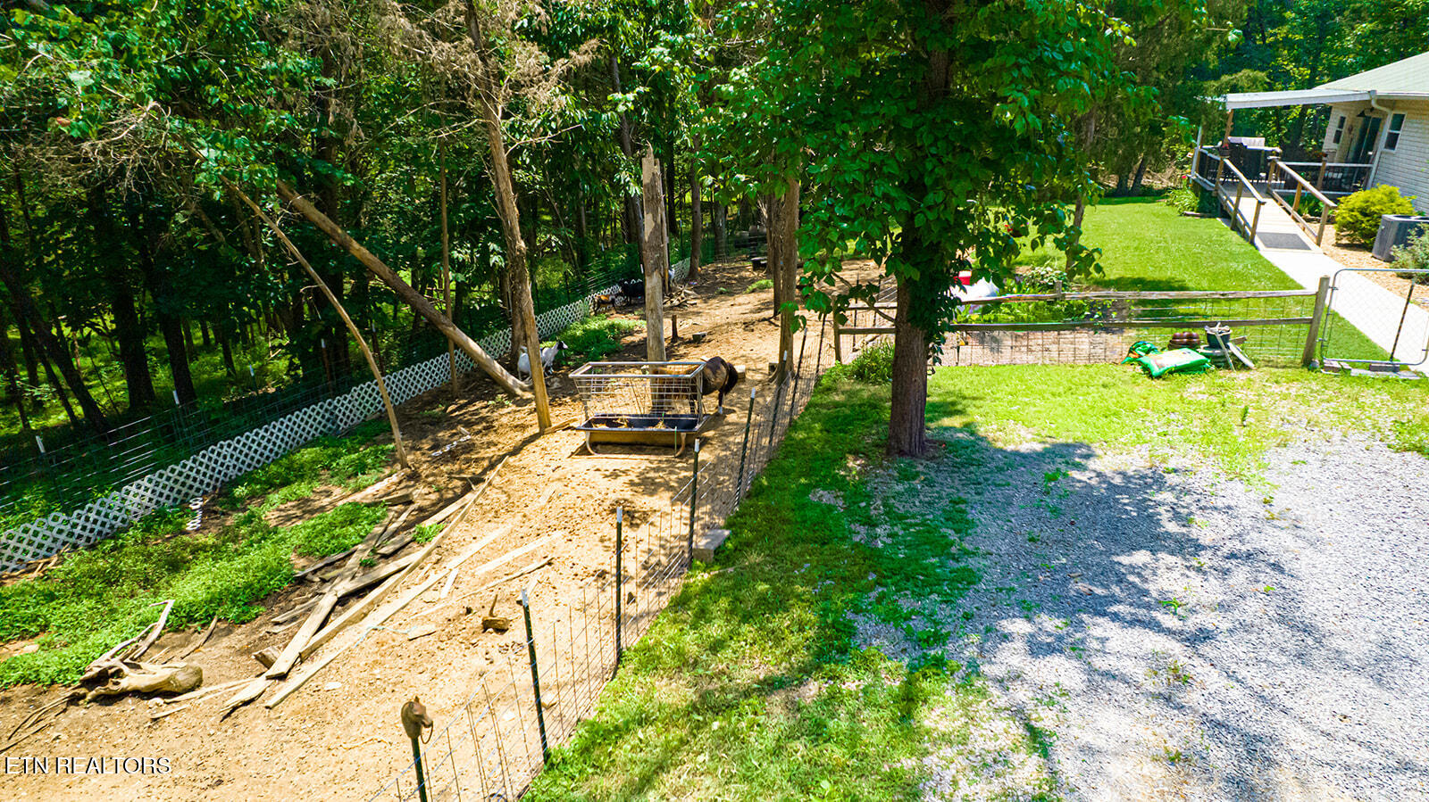 467 Sleepy Valley Road Madisonville TN 37354