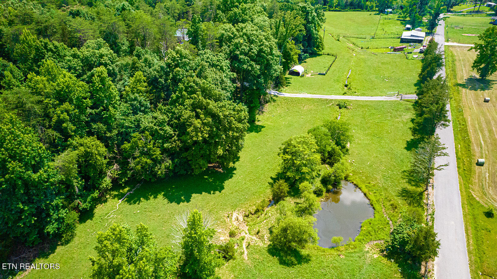 467 Sleepy Valley Road Madisonville TN 37354