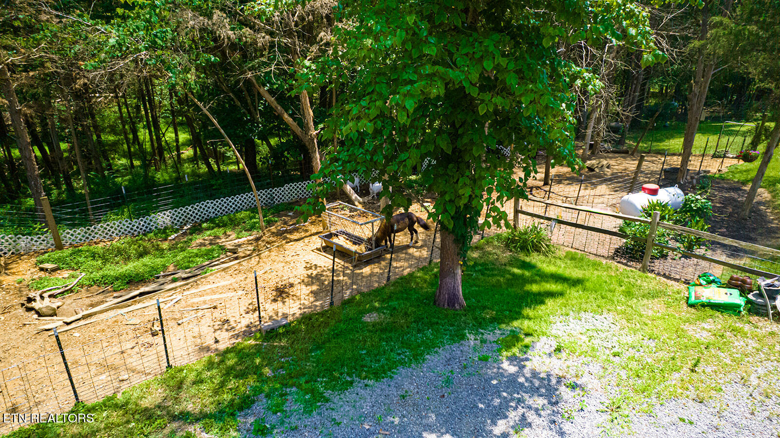 467 Sleepy Valley Road Madisonville TN 37354